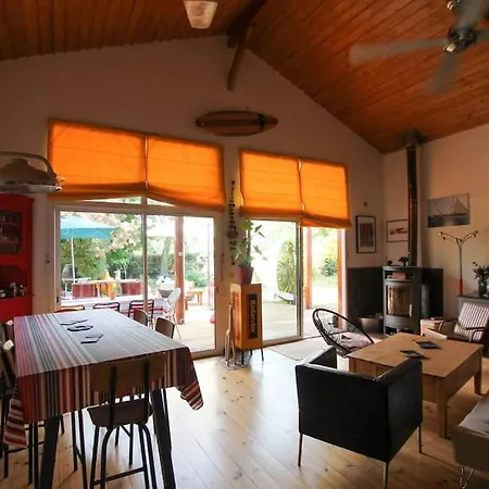 Maison Familiale En Bois Proche Du De Cazaux ヴィラ ラ・テスト・ド・ビュシュ